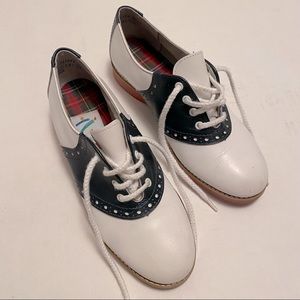 Kids Stride Rite Saddle Shoes Size 1.5.  Pre-owned.  Worn once.  Excellent